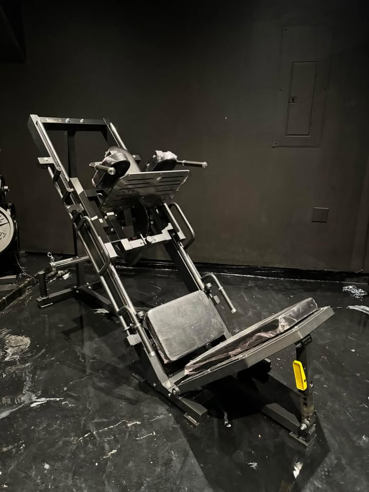 Flash 2-in-1 Leg Press-Hack Squat (Local Only)