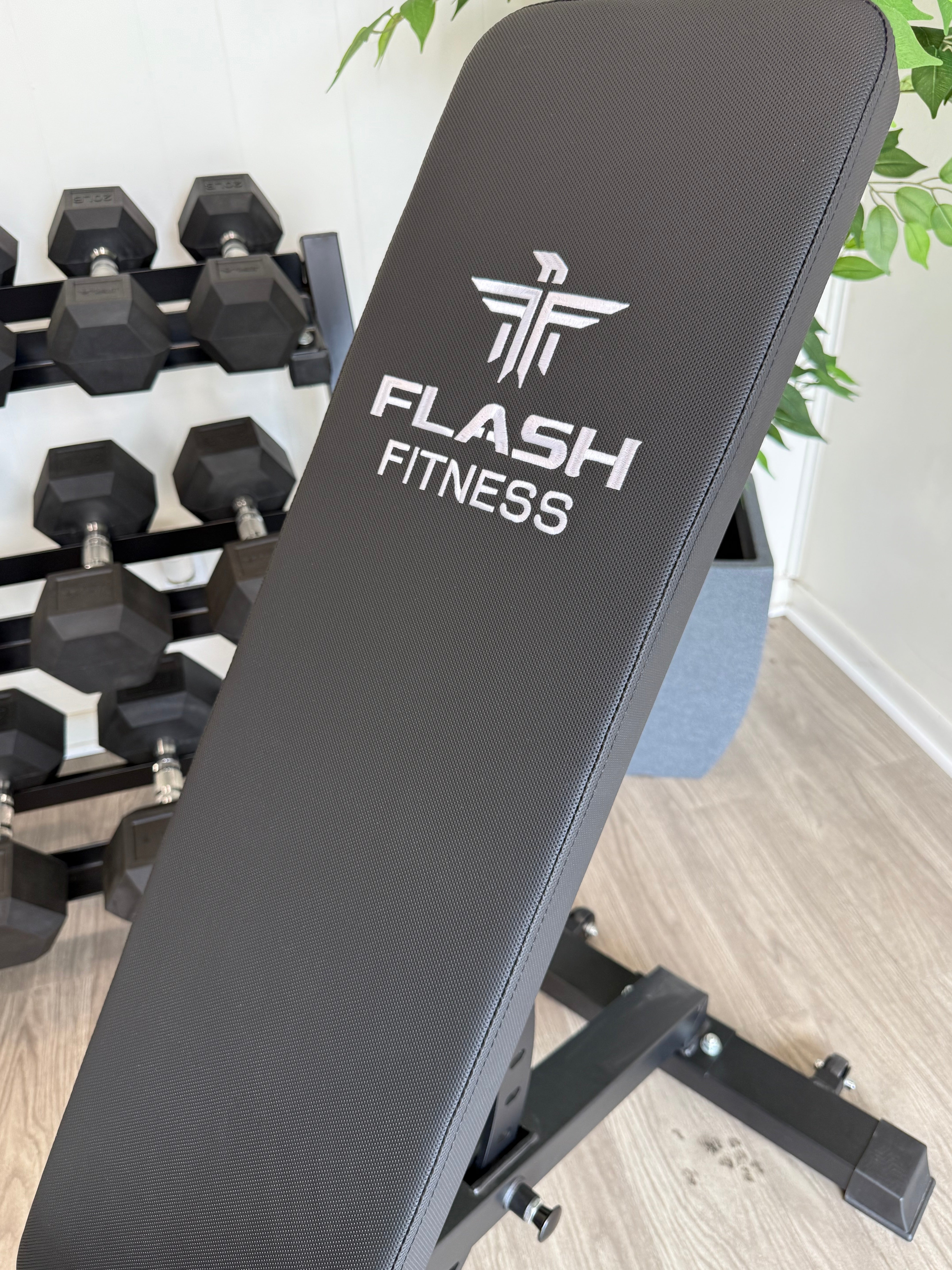 Flash Fitness Premium Bench Z6