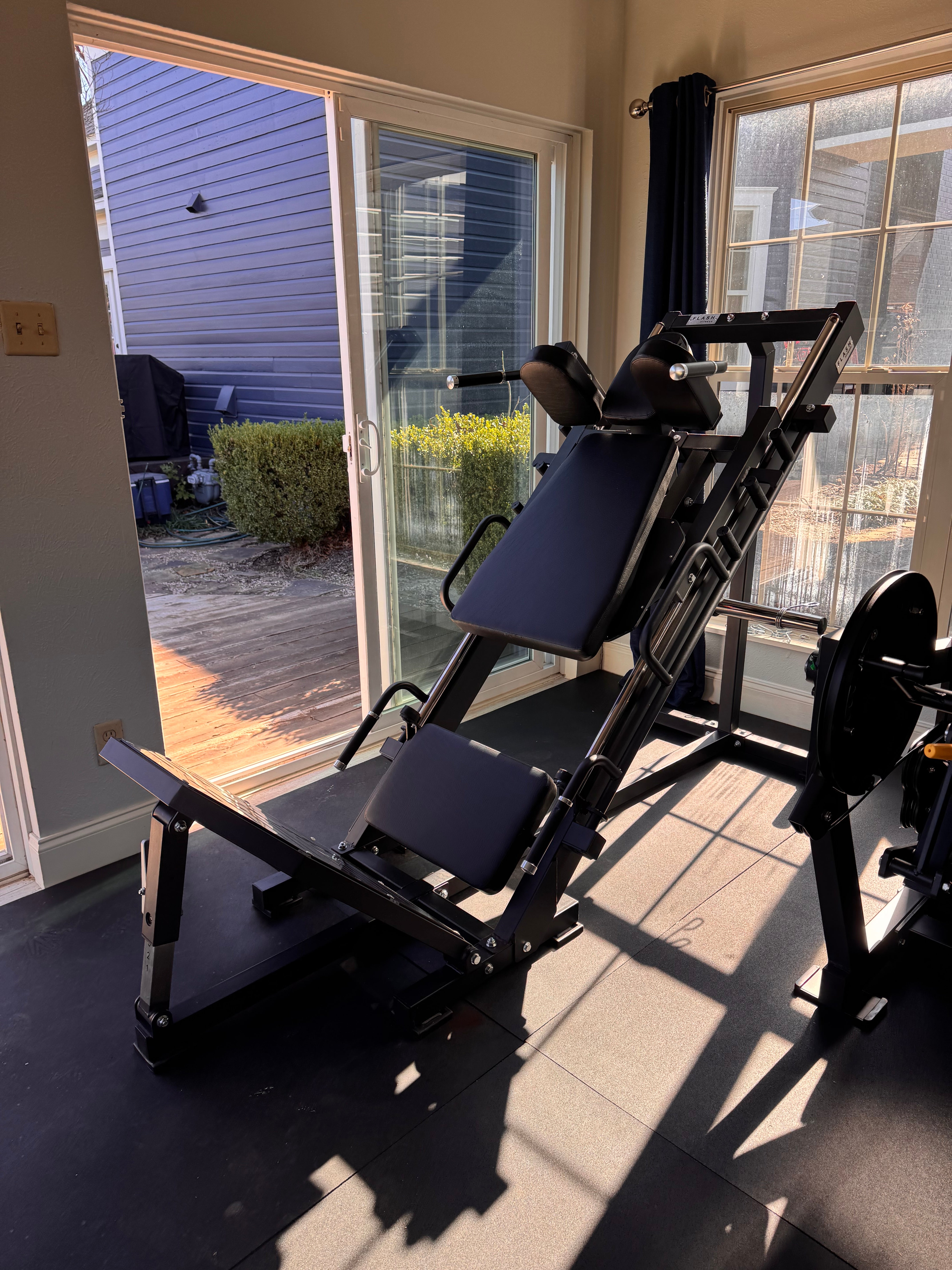 Flash 2-in-1 Leg Press-Hack Squat